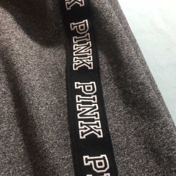 2 Pair of Victoria’s Secret Pants - Picture 2 of 7